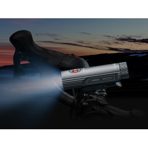 Lampa rowerowa Fenix BC21R V3.0