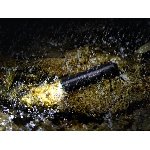 Latarka LED Fenix E01 V2.0 czarna