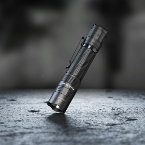 Latarka taktyczna LED Fenix PD32R