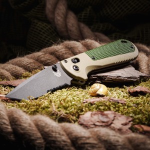 Nóż składany Benchmade 431SBK-1 Redoubt