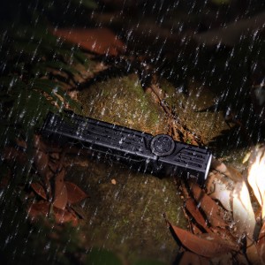 Latarka LED Fenix WT25R