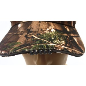 CZAPKA  MYŚLIWSKA  HUNTER  W  KAMUFLAŻU  Z  DIODAMI  LED