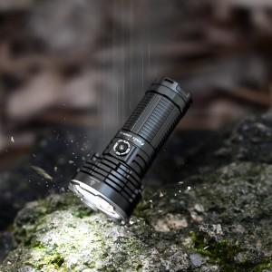 Latarka LED Fenix LR40R V2.0