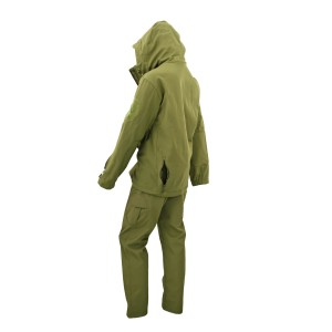 Komplet  myśliwski  HUNTER  softshell  oliwka  wodoodporny