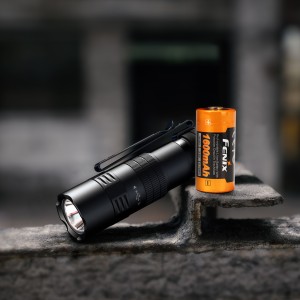 Latarka taktyczna LED Fenix PD26R ACE