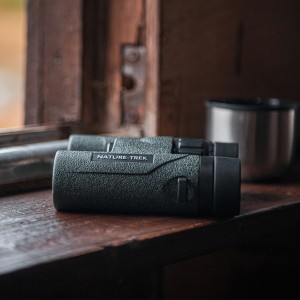 Lornetka Hawke Nature Trek Compact 10x25 zielona