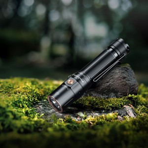Latarka LED Fenix E28R V2.0