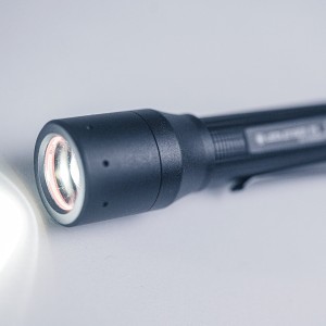 Latarka Ledlenser P5 200 lm