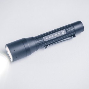 Latarka Ledlenser P5 200 lm
