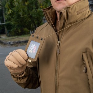 Pokrowiec na identyfikator M-Tac z przezroczystym panelem coyote