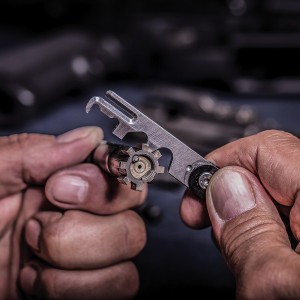 Skrobak do czyszczenia broni Real Avid Scraper AVAR15S