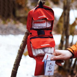 Apteczka turystyczna Lifesystems Camping First Aid Kit