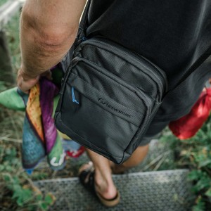 Saszetka antykradzieżowa Lifeventure Recycled RFiD Shoulder Bag - grey