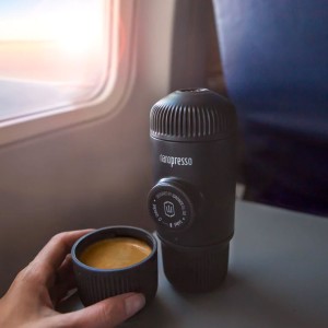 Podróżny ekspres Wacaco Nanopresso czarny