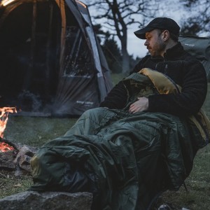 Koc syntetyczny Easy Camp Falcon Blanket - green