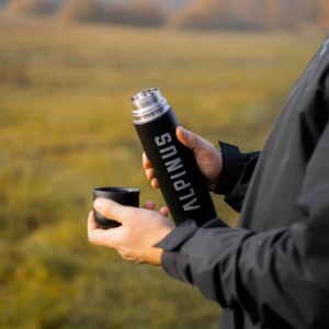 Termos Alpinus Sahara 0,7 czarny
