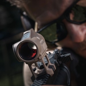 Kolimator Vortex Crossfire II Solar Red Dot Tan