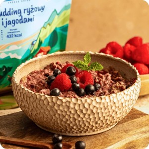 LYOMMY Czekoladowy pudding z maliną i jagodą 300g