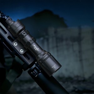Latarka na broń Fenix GL30R